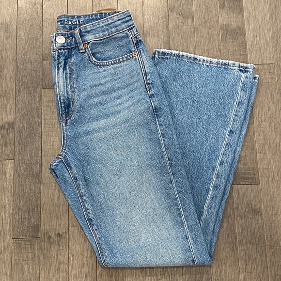 American Eagle Highest Rise 90's Flare Jeans - Picture 2 of 11